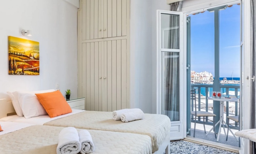 marialena rooms   triple room sea view  